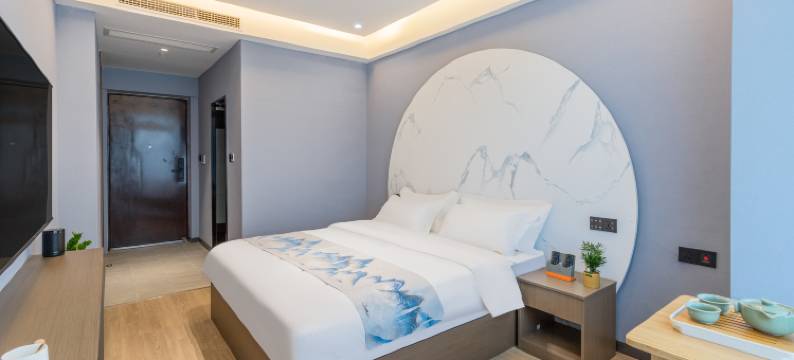 西昌悦锦酒店(邛海17度店)图片