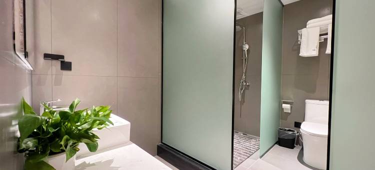 闻溪揽月精品民宿(芙蓉镇大瀑布店)图片