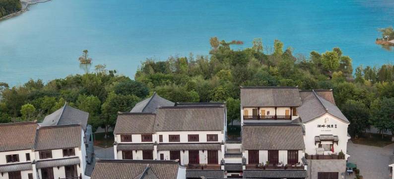 湖畔·悦景轻奢客栈(红河水乡店)图片