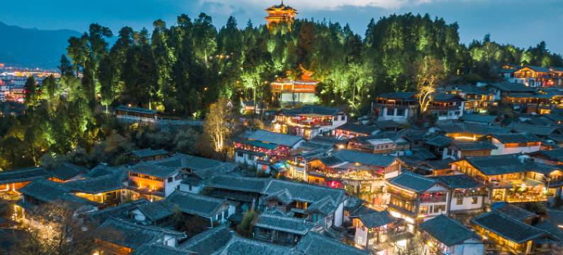 丽江古城漫庭丨绿杨里天空之城侘寂风设计师观景民宿(五一街店)图片