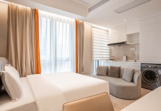 Chengdu Jiduo Service Apartment (Chunxi Road Tianfu Square) Hotel Overview