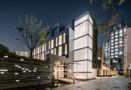 上海黑石M+酒店外景图