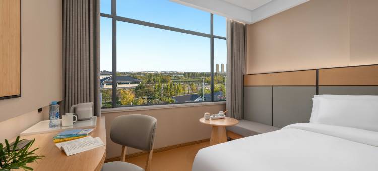 余干豪源酒店(琵琶湖景区东街店)图片