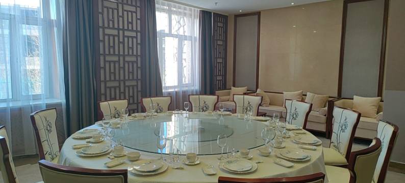 北极村峰悦之约酒店图片