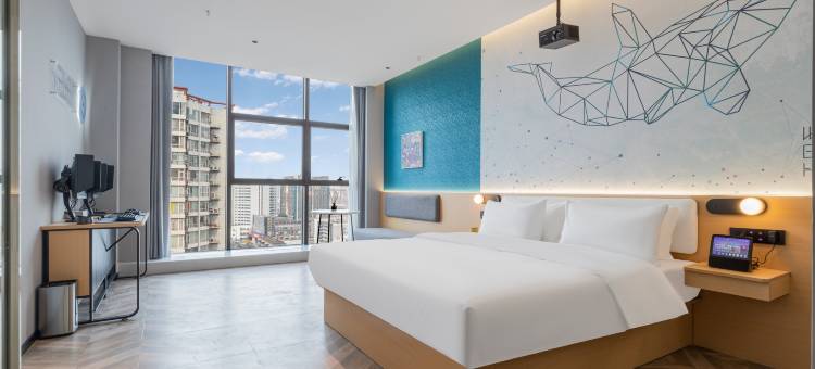 网鱼电竞酒店(成都339天府熊猫塔梁家巷地铁站店)图片