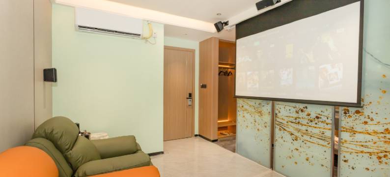 天迅电竞酒店(中山大学情侣北路店)图片