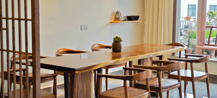 歙县左岸闲居民宿(新安江山水画廊风景区店)图片