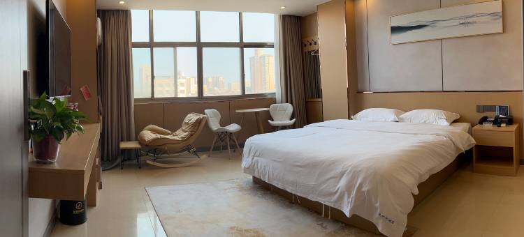 蓝精灵酒店(开封兰考华联城火车站店)图片
