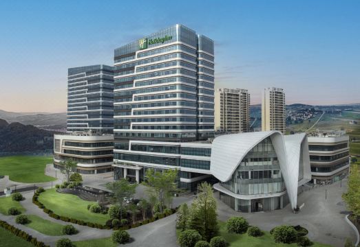 成都东部新区假日酒店外景图