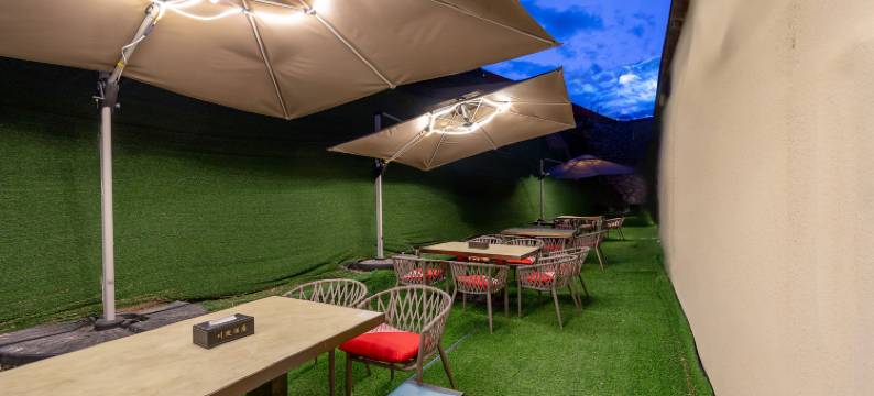 八宿川楚大酒店(318国道店)图片