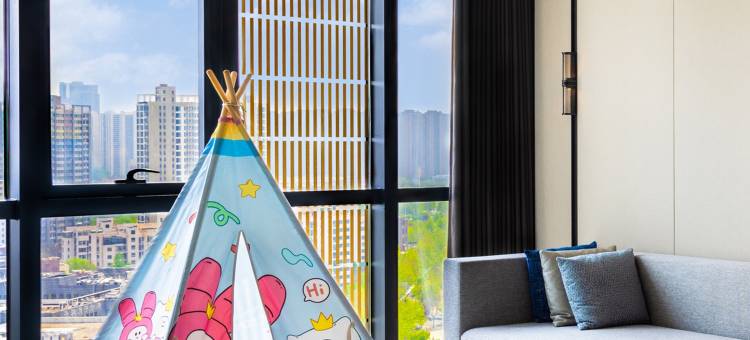 郑州高新皇冠假日酒店图片