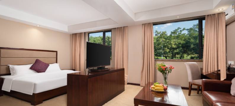 汤池锦悦酒店(武汉科技大学青山校区建设二路地铁站店)图片