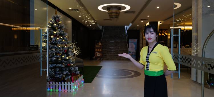 孟青酒店(Muong Thanh Grand Dien Bien Phu Hotel)图片