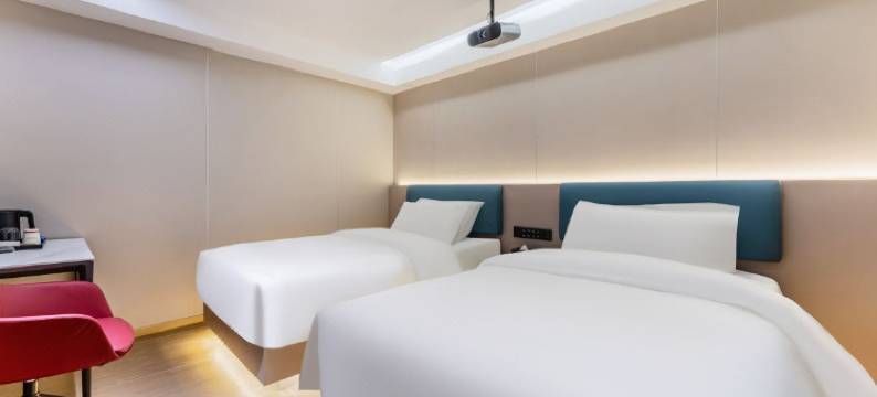 哈啰轻酒店(深圳宝安国际机场T3航站楼固戍地铁站店)图片