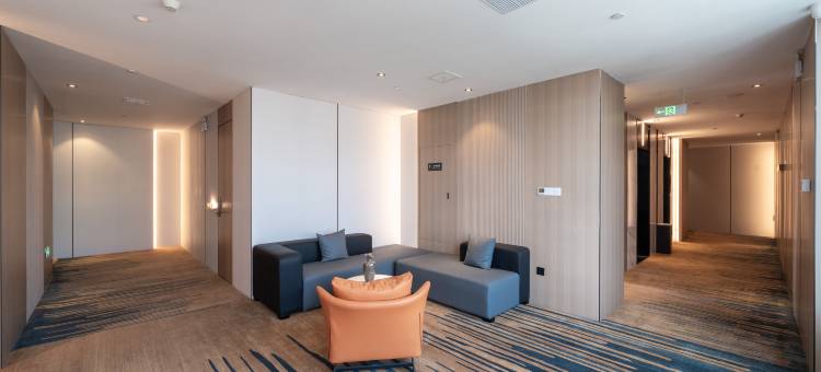 爱巢酒店(周至均发南钻店)图片