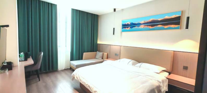 芒康蓉城大酒店图片