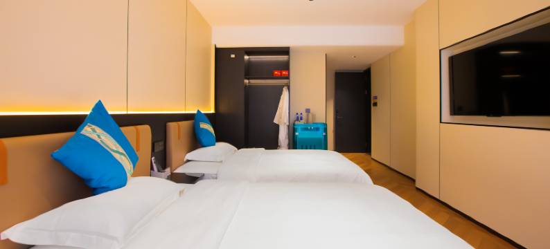 正安恒立酒店图片