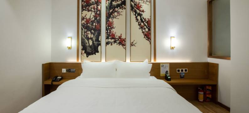 东川精品酒店(广东省人民医院烈士陵园地铁站店)图片