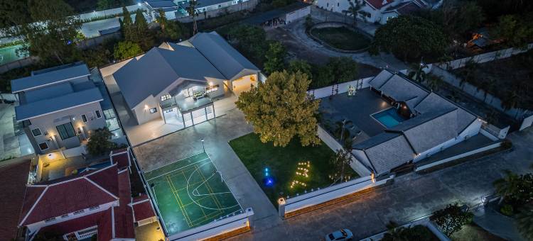 芭提雅庄园大别墅-KTV包厢、台球桌及游泳池(Pattaya Grand Villa 6 Bedroom 8 Bath (Private Pool, KTV, Sauna, Fitness Area))图片