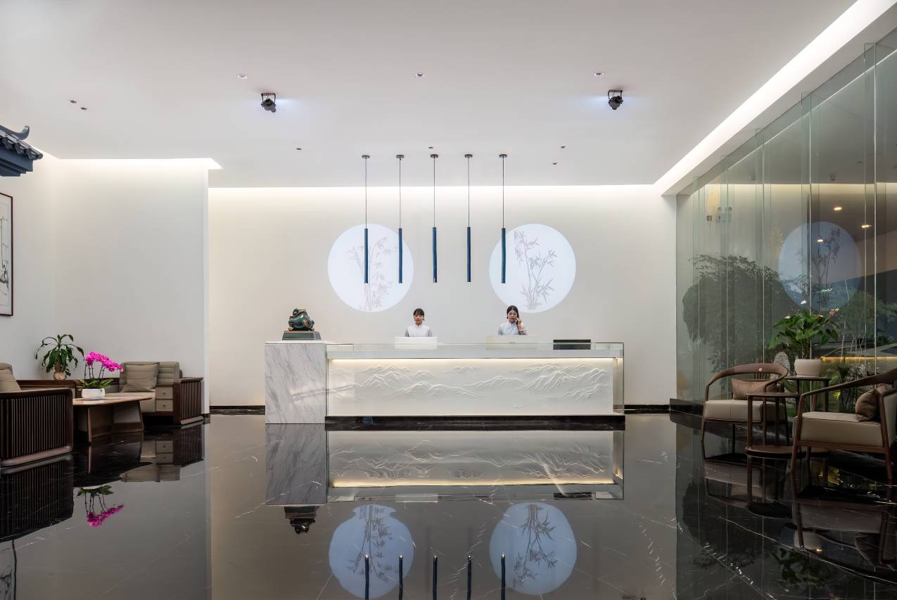 玉林云尚·梦园酒店(中药港大润发店)图片