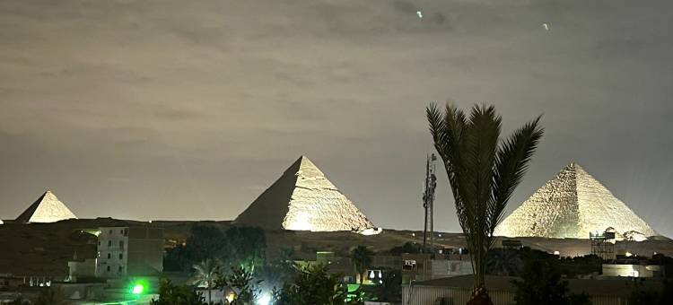 摄政金字塔景观(Regent Pyramids View)图片