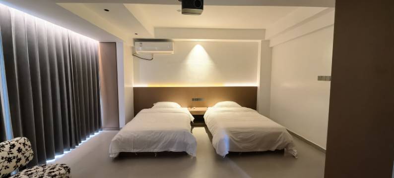 花屿里民宿(万星城市广场店)图片