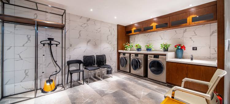 九源酒店(乌鲁木齐高铁站店)图片