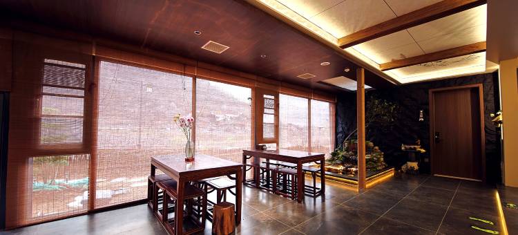 逸亭轩·Family山屿舍民宿(石板岩小镇店)图片