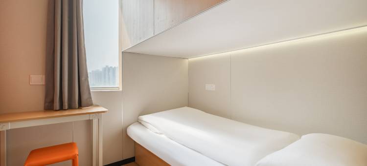 住小叮酒店(北京合生汇平乐园地铁站店)图片
