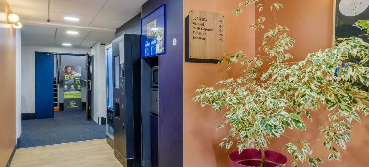 民宿酒店戛纳穆昂萨托(B&B Hotel Cannes Mouans Sartoux)图片