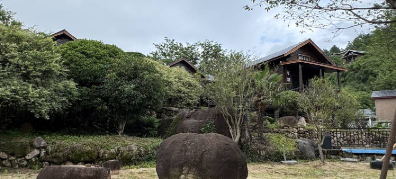 横峰东坡逸居图片