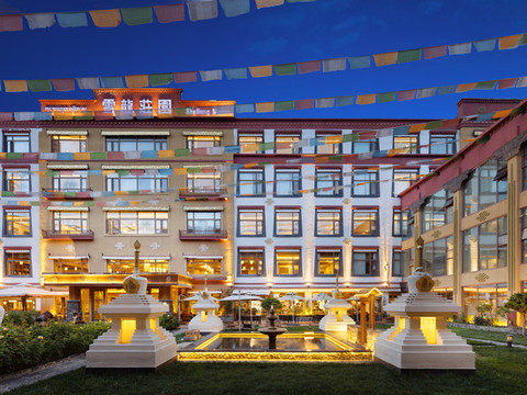 拉加里·雪龙庄园度假酒店