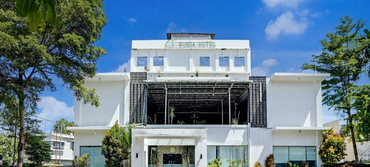 Townhouse Oak Padang near RTH Imam Bonjol formerly Bunda Hotel图片