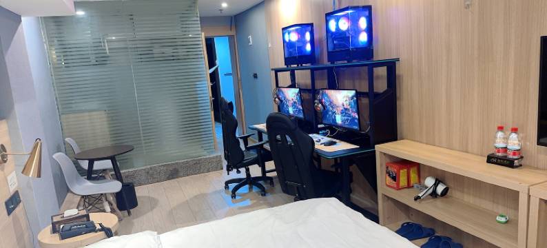 电玩鲸电竞民宿(深圳皇岗口岸店)图片