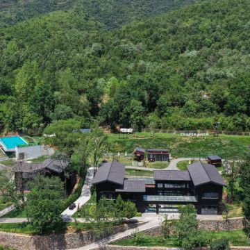 历山·左岸环山野奢私汤温泉民宿图片