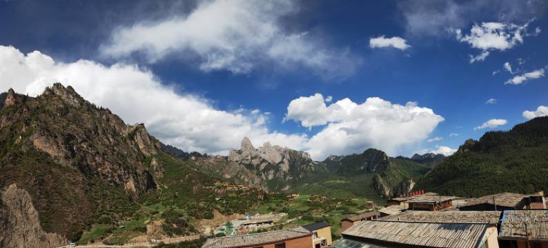 扎尕那静静的玛尼石民宿图片