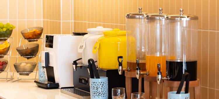 白玉兰酒店(聊城火车站东昌湖店)图片