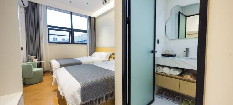 芸玥酒店(自贡方特恐龙王国店)图片