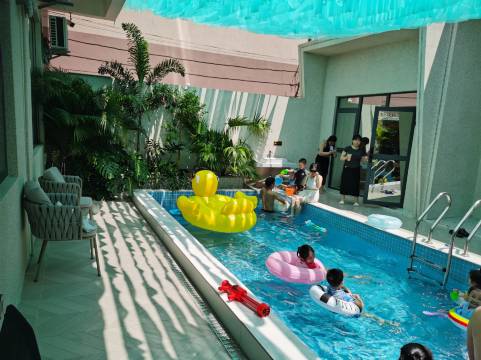 北海银滩·浅夏 Smart丨轻奢泳池·观影度假美宿(北海银滩店)图片