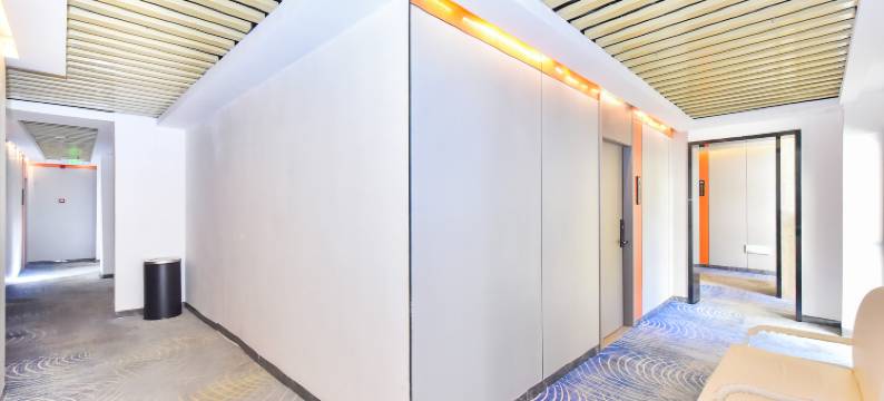 柏佳星翰电竞酒店(喷水池地铁站店)图片