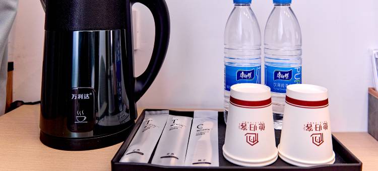 他归客概念酒店(品广场店)图片