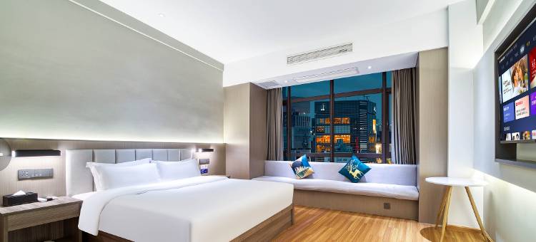 湖州季安商务酒店(织里吾悦广场店)图片