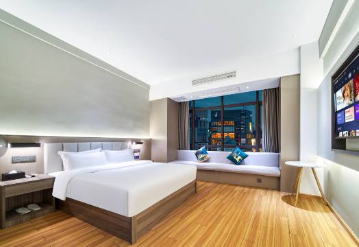 湖州季安商务宾馆(织里吾悦广场店)