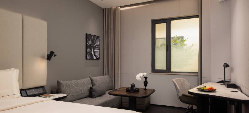 西安钟楼碑林博物馆亚朵酒店图片