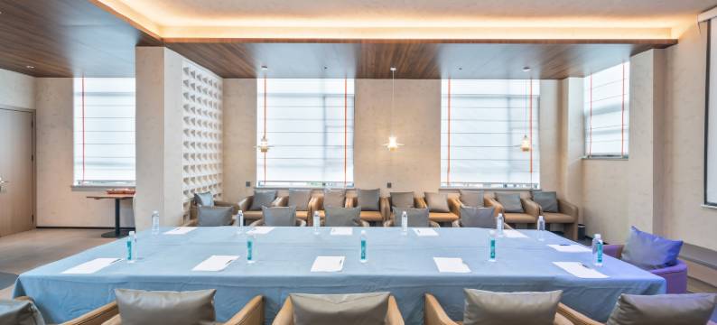 南阳途客环球酒店(南阳站卧龙岗武侯店)图片