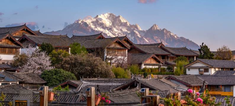 心宿雪山倾城全景度假会馆(丽江古城狮子山店)图片