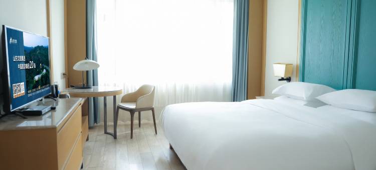 银座佳驿轻居酒店(济南儿童医院和谐广场店)图片