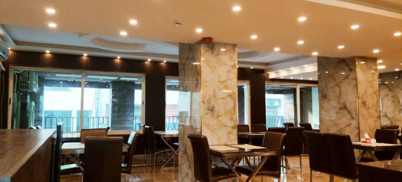 黄金酒店(Golden Hotel)图片