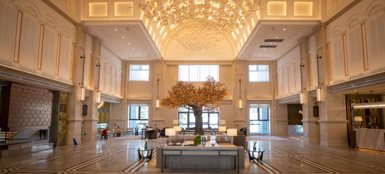 那拉提金陵山庄图片