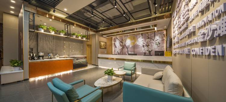白玉兰酒店(青岛金沙滩啤酒城店)图片